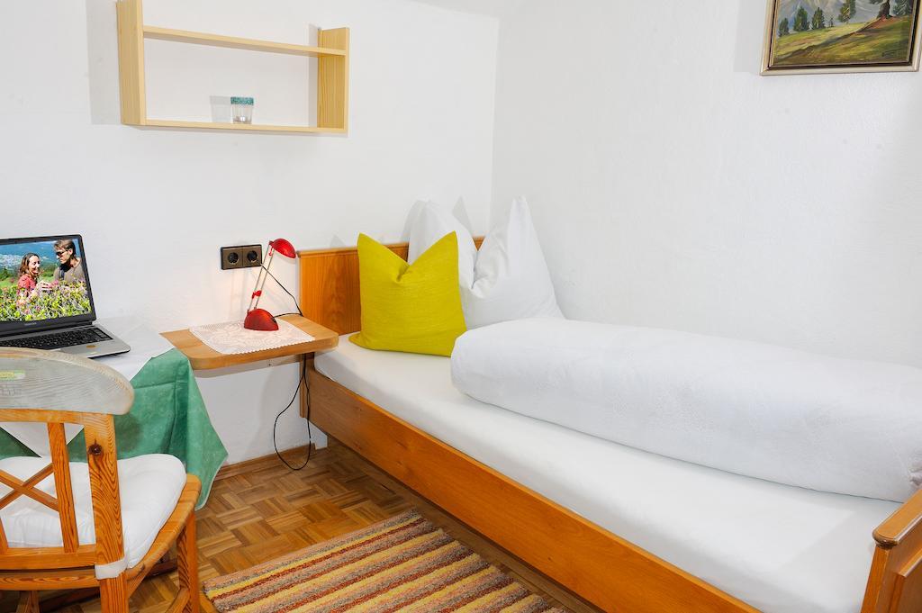 Haus Steinroeschen Apartment Seefeld in Tirol Cameră foto