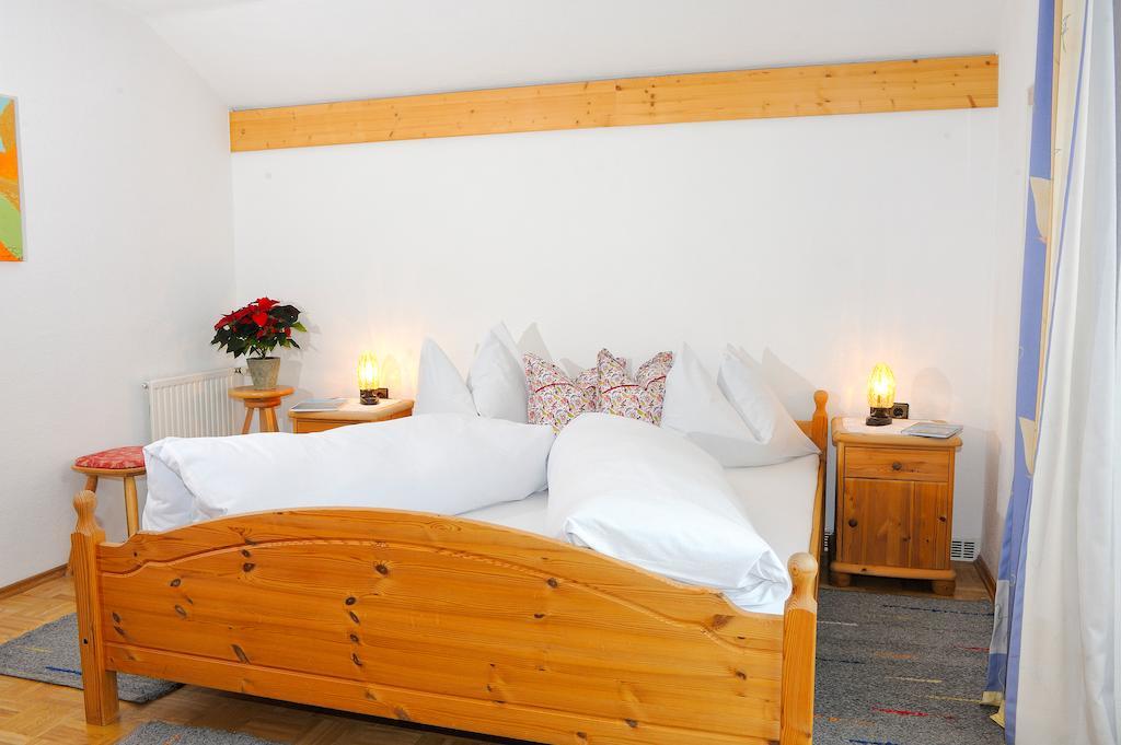 Haus Steinroeschen Apartment Seefeld in Tirol Cameră foto