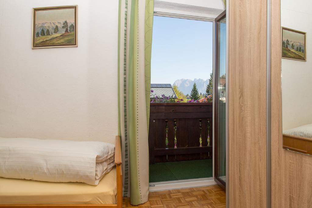 Haus Steinroeschen Apartment Seefeld in Tirol Exterior foto