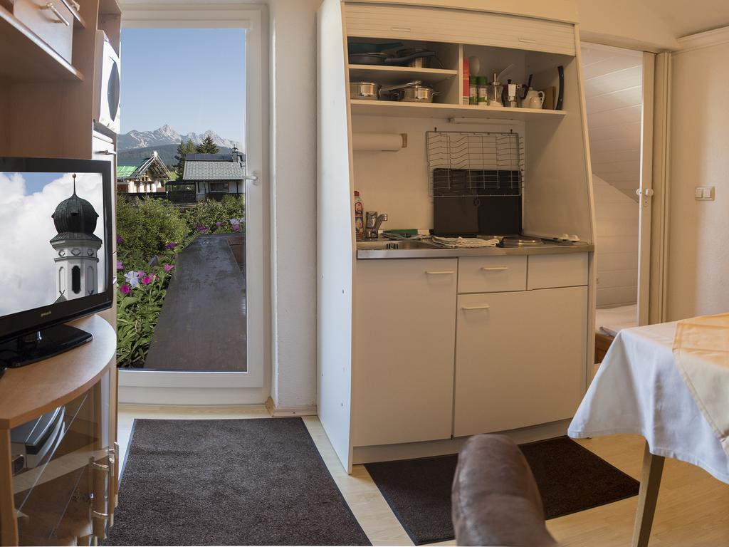 Haus Steinroeschen Apartment Seefeld in Tirol Exterior foto